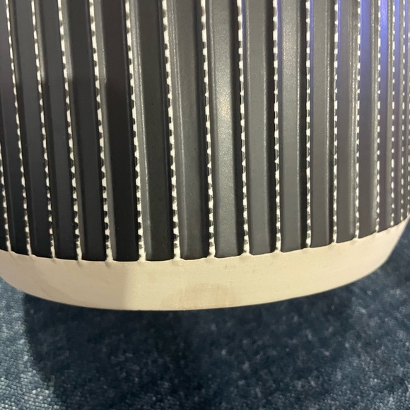 COPY - Brand new Ugg waste basket - Picture 7 of 10